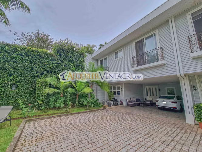 CONDOMINIUM OF 311 M2 IN TREJOS MONTEALEGRE X AVENIDA ESCAZU