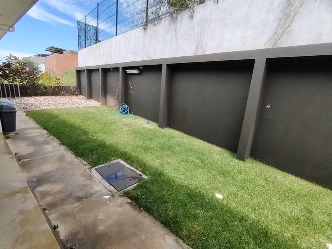 ¡Hermosa casa como nueva en venta! Condominio Montezuma, Grecia, Alajuela
