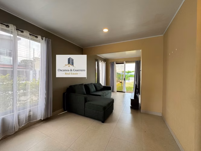 ALQUILER Casa de 3 Dormitorios en Condominio de Grecia, Alajuela