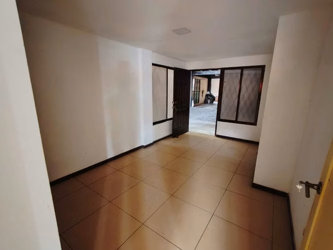 Condominio Deney, Pavas