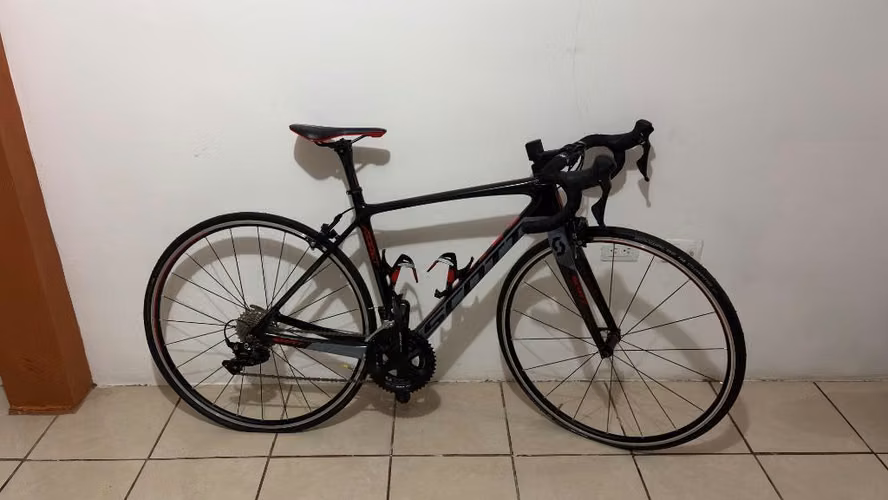 Scott Foil Carbon – Shimano 105 – Talla XS (49)