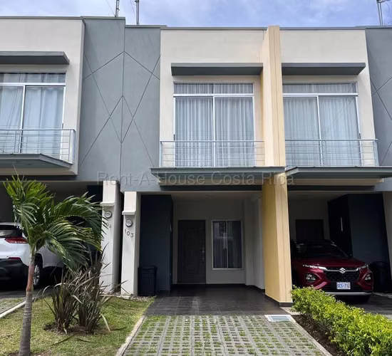 Venta de Casa en San Pablo de Heredia.