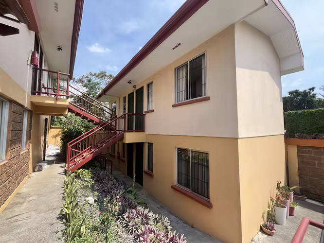 Hotel en funcionamiento con 20 habitaciones en venta | Ciudad Quesada, San Carlos