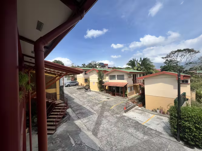 Hotel en funcionamiento con 20 habitaciones en venta | Ciudad Quesada, San Carlos