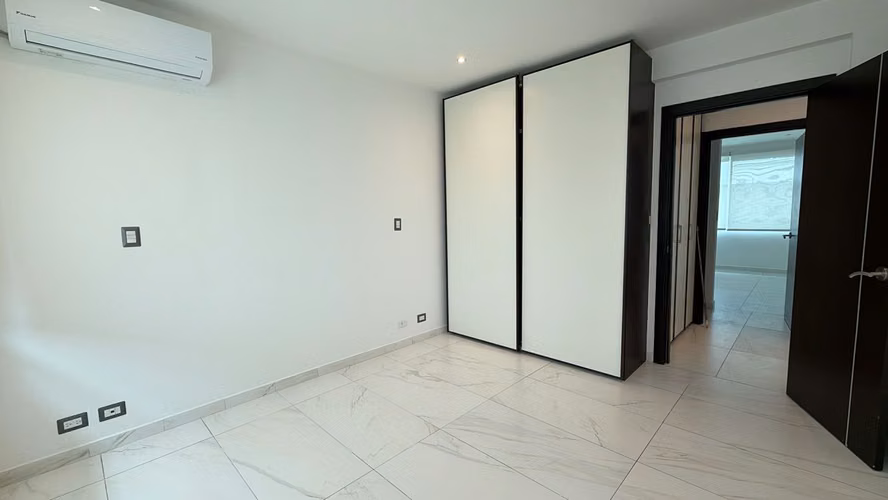 Alquiler de Casa en Condominio Santa Ana - Imagen 15