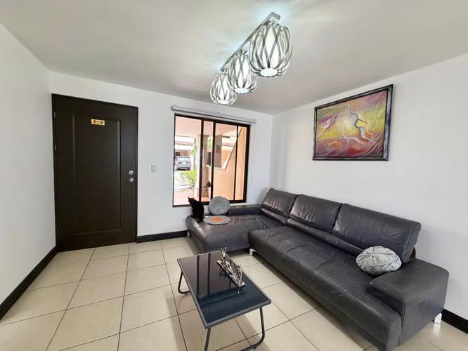 249 / Alquiler  / Casa / Santa Ana / Condominio / Seguro - Imagen 17