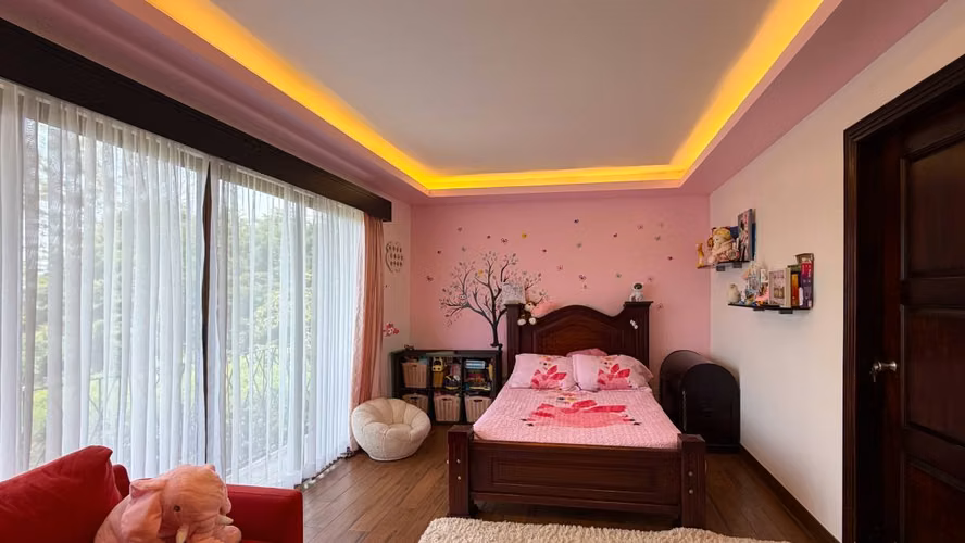 Se vende residencia de Lujo en San Rafael de Heredia - Imagen 12