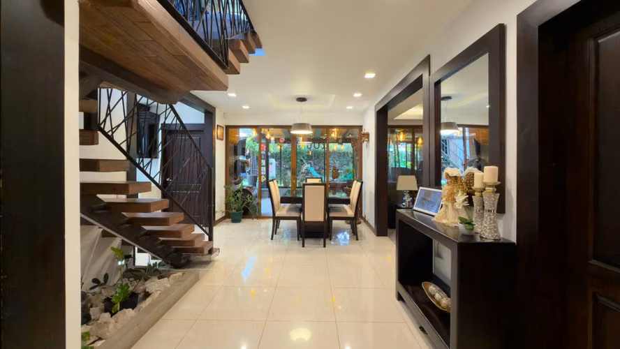 Se vende residencia de Lujo en San Rafael de Heredia - Imagen 2