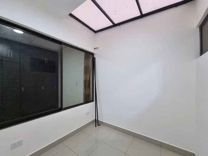 VENTA DE APARTAMENTO EN CONDOMINIO EN SANTA ANA CENTRO
