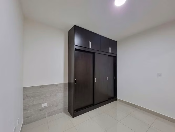 VENTA DE APARTAMENTO EN CONDOMINIO EN SANTA ANA CENTRO