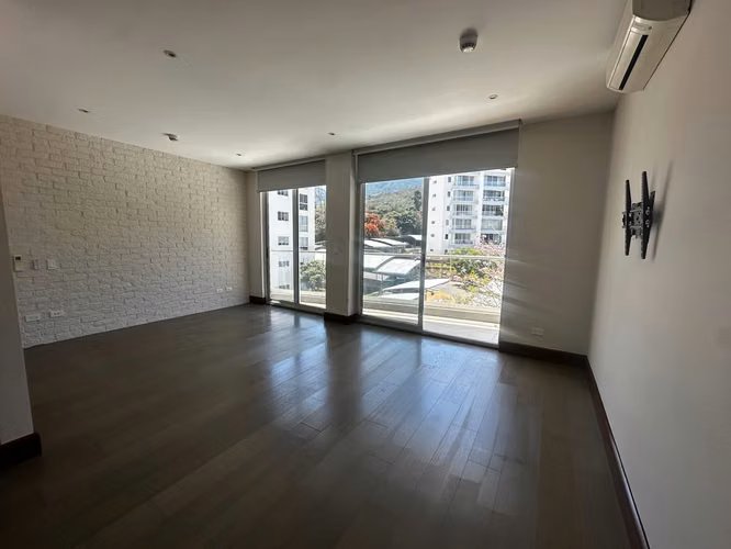 VENTA DE APARTAMENTO EN BOSQUES DE ESCAZÚ PARA INVERSIÓN - Imagen 7