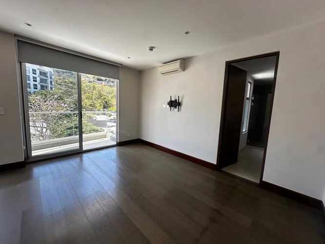 VENTA DE APARTAMENTO EN BOSQUES DE ESCAZÚ PARA INVERSIÓN - Imagen 9