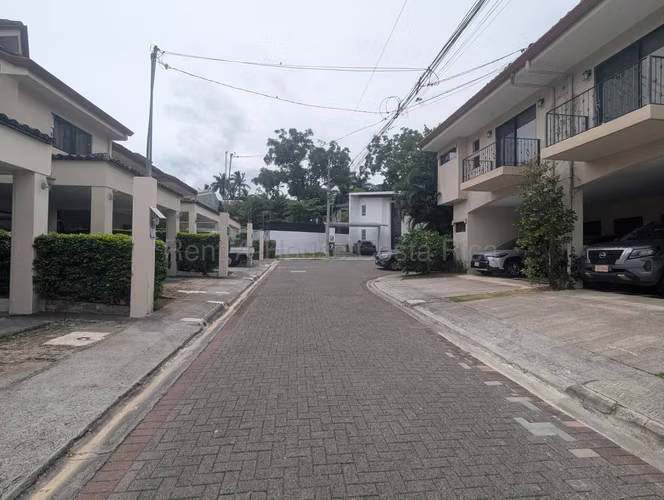27-92 | Lote en Venta | Santa Ana, Río Oro