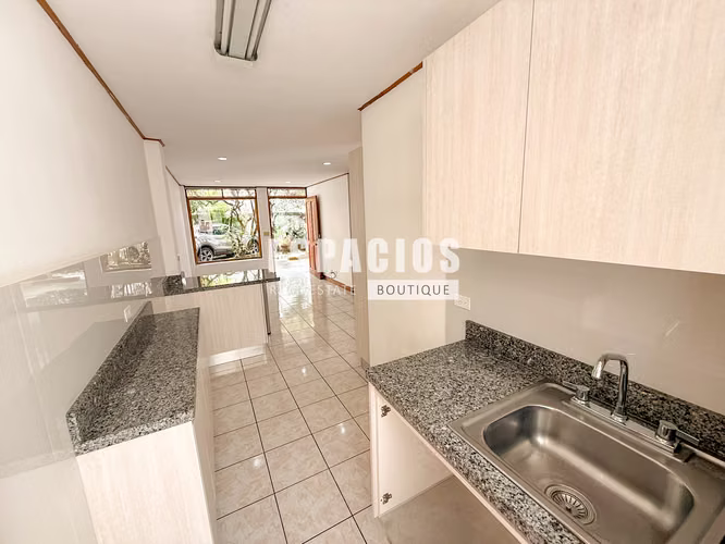 ALQUILER DE APARTAMENTO EN LA URUCA HOSPITAL MEXICO