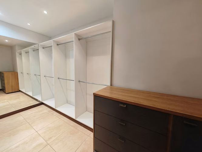VENTA DE CASA ESQUINERA EN ALMERÍA, SANTA ANA