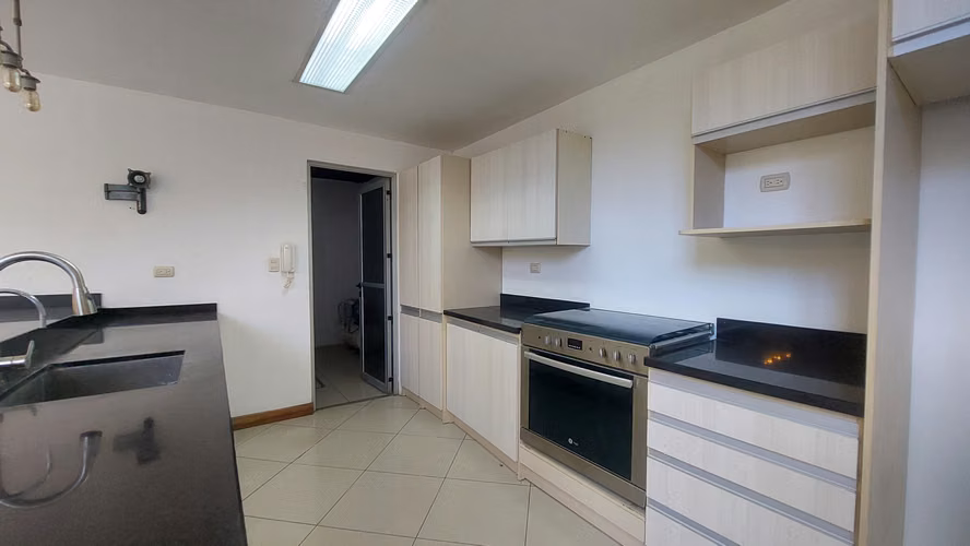 Venta. Residencial con Aguja. Altos de Horizonte, San Jose