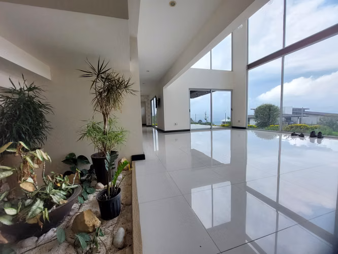 Venta con Vista al Valle Central. Concepción - San Rafael, Heredia