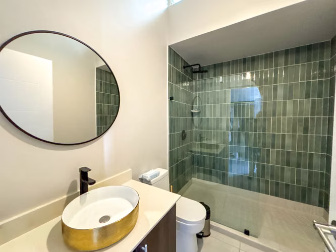 Se Vende En Sabanilla Casa Esquinera en Condominio Privado – 3 Habitaciones con Patio - Imagen 11