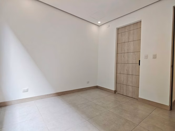 Se vende hermoso apartamento en Heredia con amenidades