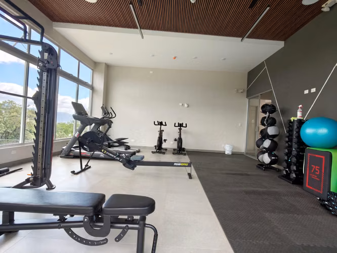 Se vende hermoso apartamento en Heredia con amenidades