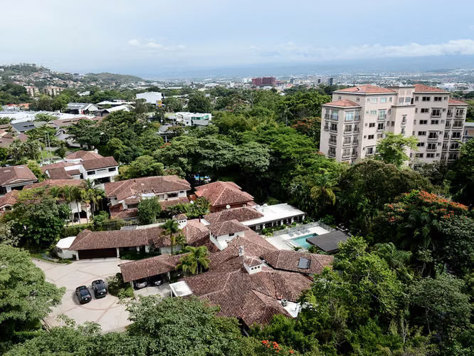 Torre Zenna Escazú | Private Elevator Penthouse with Panoramic Valley Views