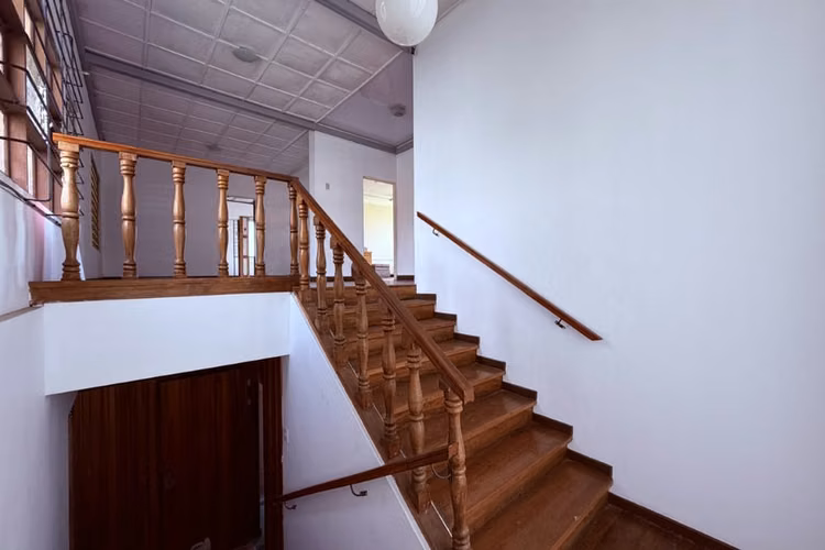 VENDO CASA ESQUINERA EN CATEDRAL, SAN JOSÉ.