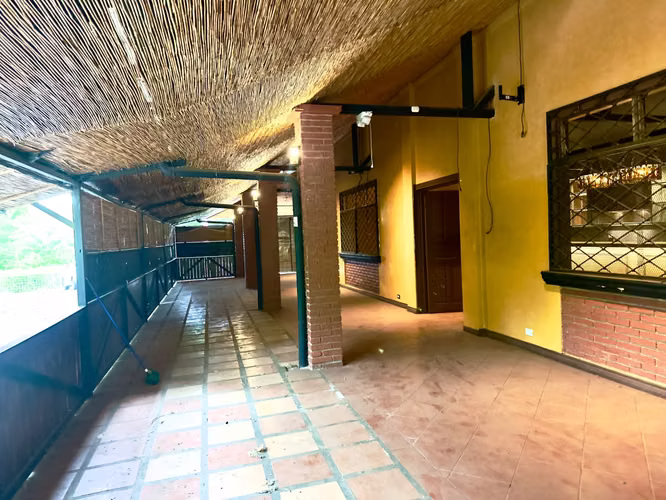 ALQUILO LOCAL (RESTAURANT) ESQUINERO EN SAN JOSÉ.