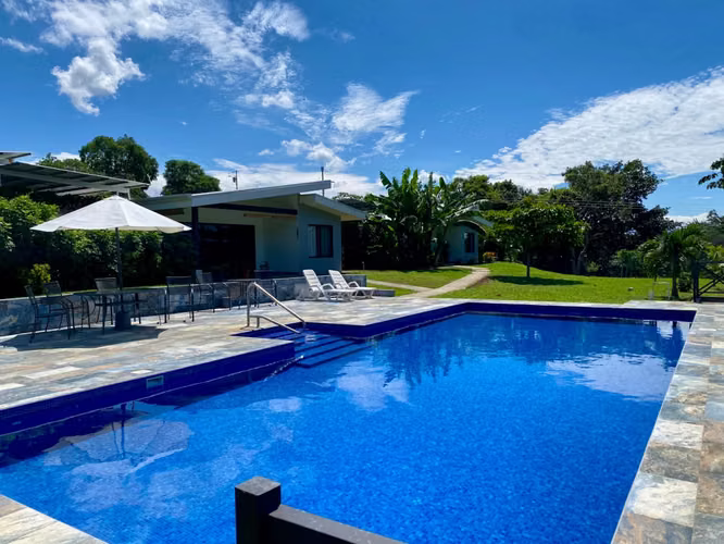 Casa Amueblada en Residencial Privado | Barrio Mercedes, Atenas