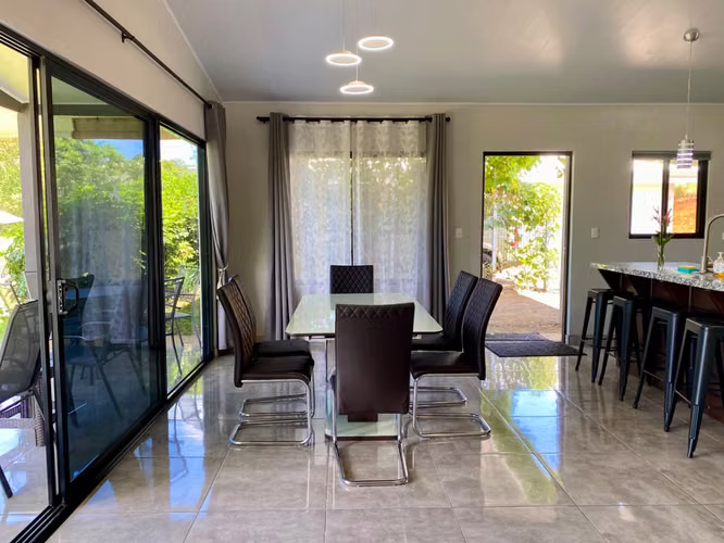 Casa Amueblada en Residencial Privado | Barrio Mercedes, Atenas