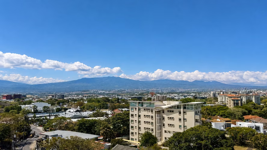 Penthouse Contemporáneo en Escazú | US$930,000