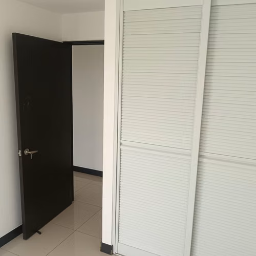 Apartamento 3 dormitorios, 2 baños, Condominio 6-26, San Rafael de Alajuela