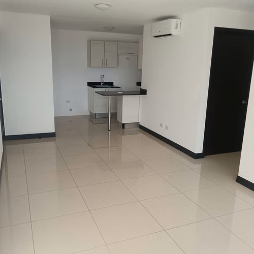 Apartamento 3 dormitorios, 2 baños, Condominio 6-26, San Rafael de Alajuela