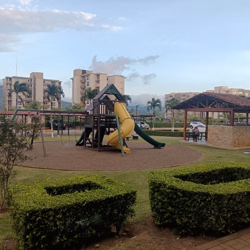 Apartamento 3 dormitorios, 2 baños, Condominio 6-26, San Rafael de Alajuela