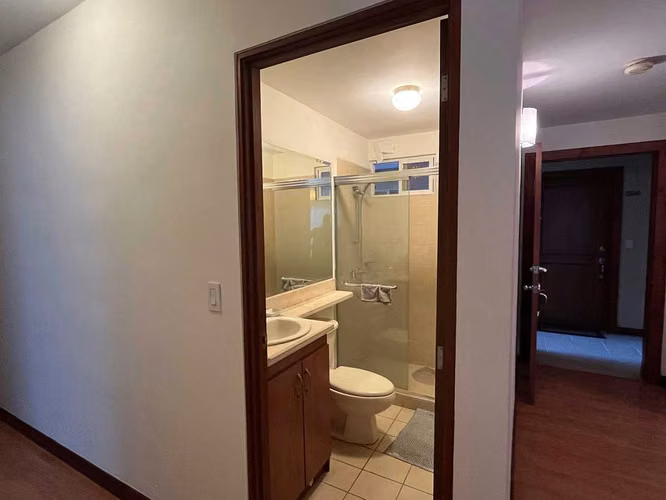 Excelente Oportunidad de Inversión en Escazú: Apartamento Ejecutivo Totalmente Amueblado - Imagen 15