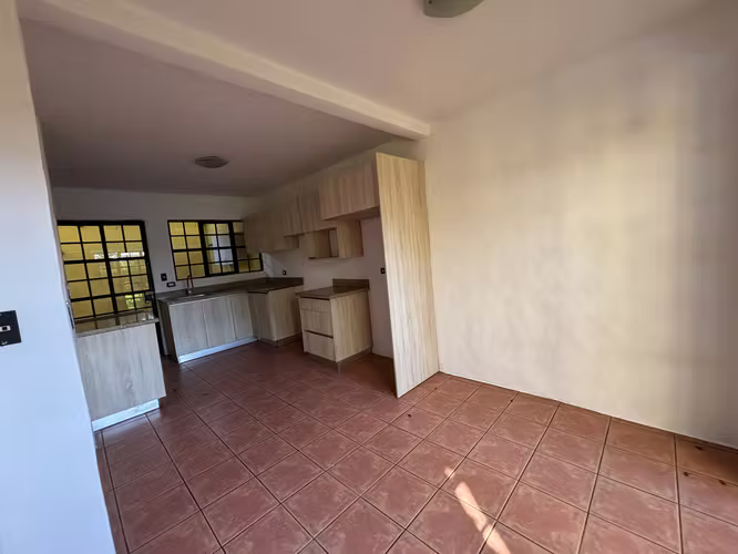 Se vende casa en Guachipelin Norte, Escazú