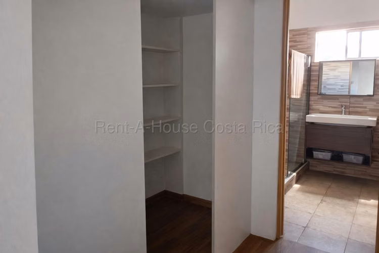 Casa de 3 Niveles en Venta en Tres Ríos | Residencial con Vigilancia | 334 m² H.A. #26-1812 - Imagen 8