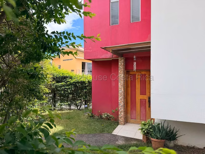 Casa de 3 Niveles en Venta en Tres Ríos | Residencial con Vigilancia | 334 m² H.A. #26-1812 - Imagen 14