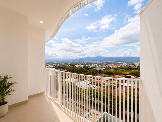 Venta apto tipo loft en pisos 11 y 12, La Sabana. (IC)