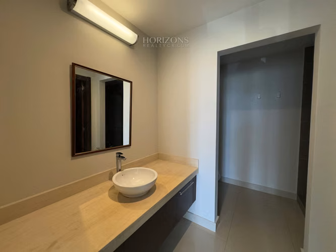 Apartamento Amplio Contemporáneo cerca UCR y Rotonda Banderas NJA1178 - Imagen 12