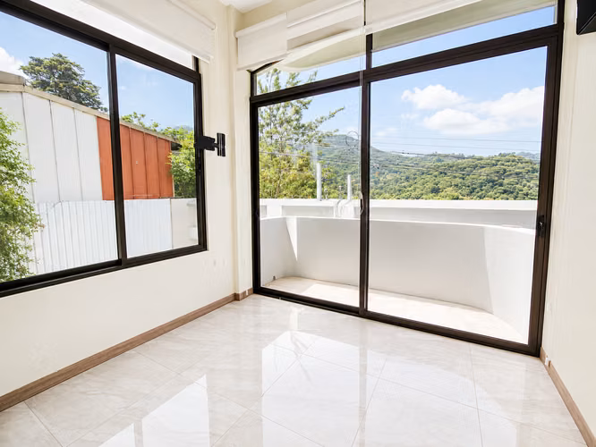 Casa moderna en alquiler, Desamparados, Patarrá.