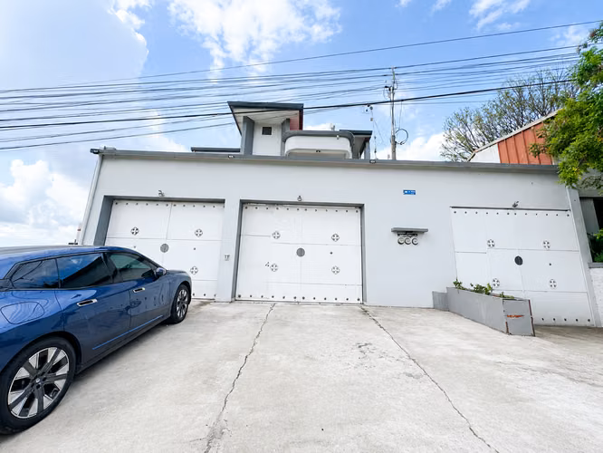 Casa moderna en alquiler, Desamparados, Patarrá.