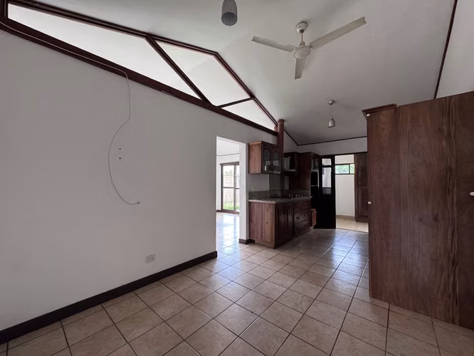 Venta de casa de Una Planta Con Condiciones Especiales