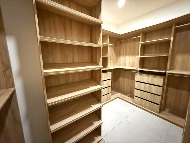 Exclusiva casa en alquiler en condominio en Pozos de Santa Ana! P582 - Imagen 13