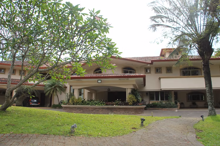 Propiedad de Lujo en San Rafael de Escazú, San José