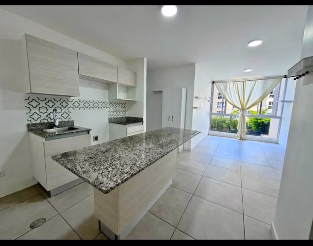 Alquilo Apartamento en Monte Alto , Granadilla , Curridabat
