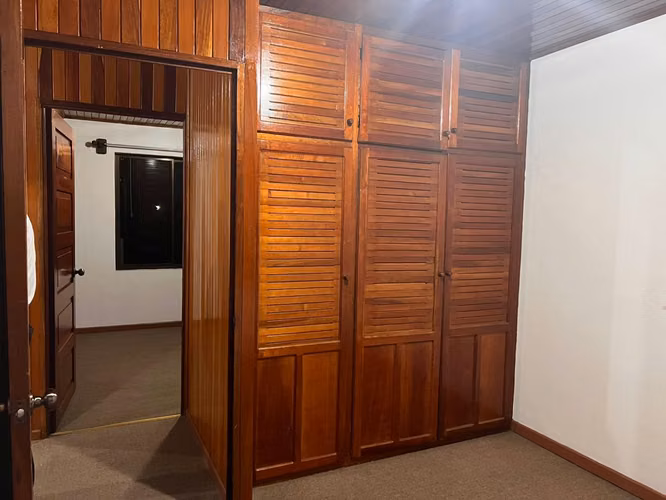 Residencia de dos plantas en venta | Corazón de Jesús, Ciudad Quesada