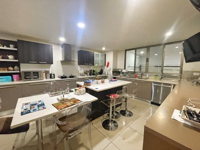 Casa en alquiler para vivienda/oficina en Nunciatura! P383