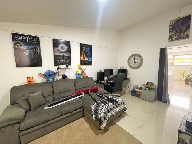 Casa en alquiler para vivienda/oficina en Nunciatura! P383