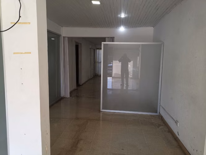 Commercial place for rent in Rohrmoser with patio! P609