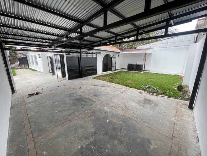 Casa de una planta y jardín con gran potencial en Rohrmoser!! P610 - Imagen 17